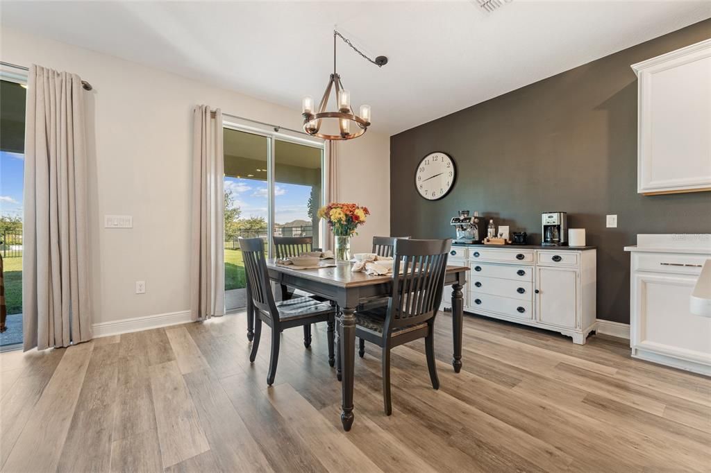 待售: $714,500 (5 贝兹, 4 浴室, 3163 平方英尺)