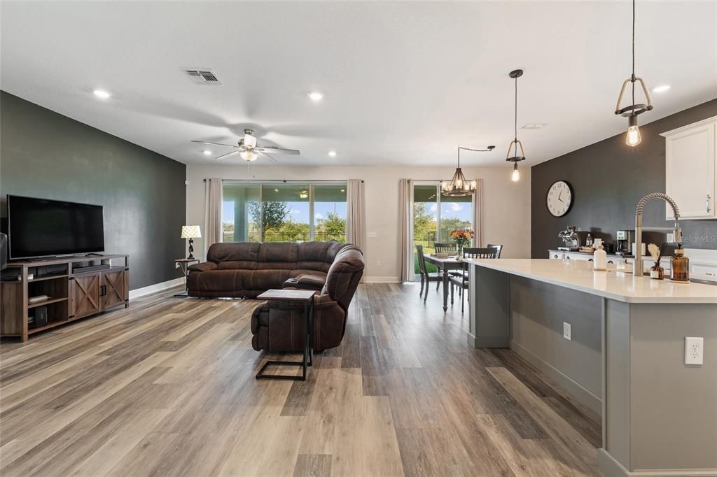 待售: $714,500 (5 贝兹, 4 浴室, 3163 平方英尺)