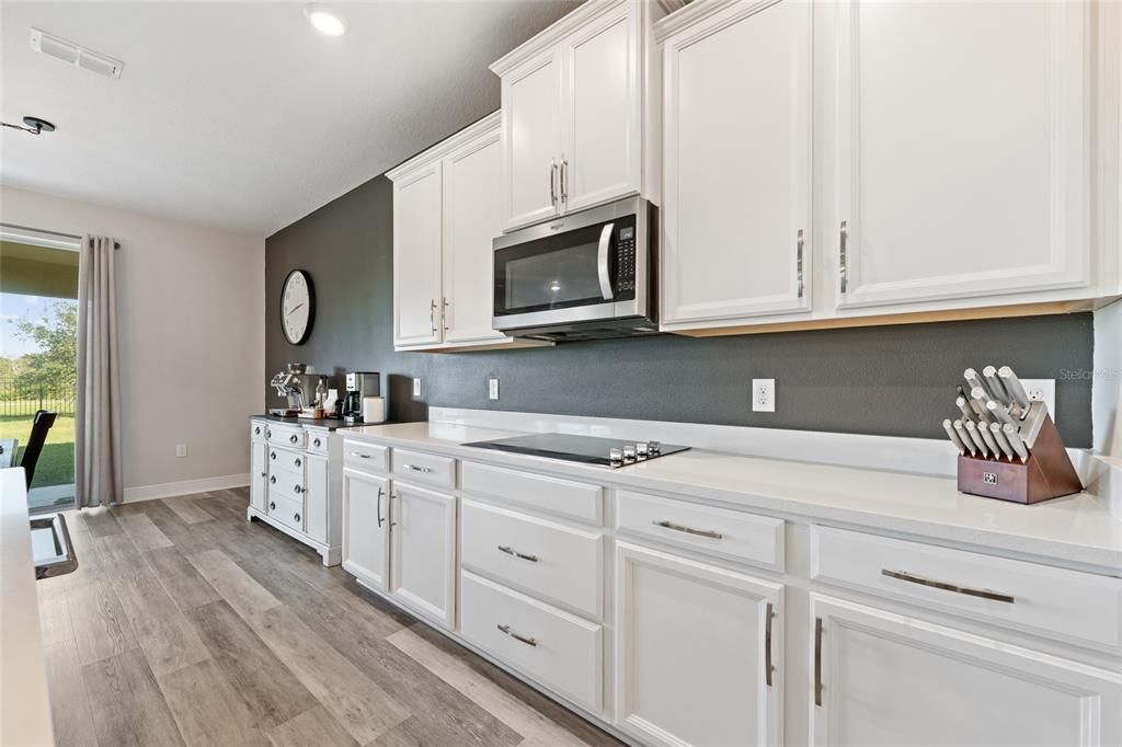 待售: $714,500 (5 贝兹, 4 浴室, 3163 平方英尺)