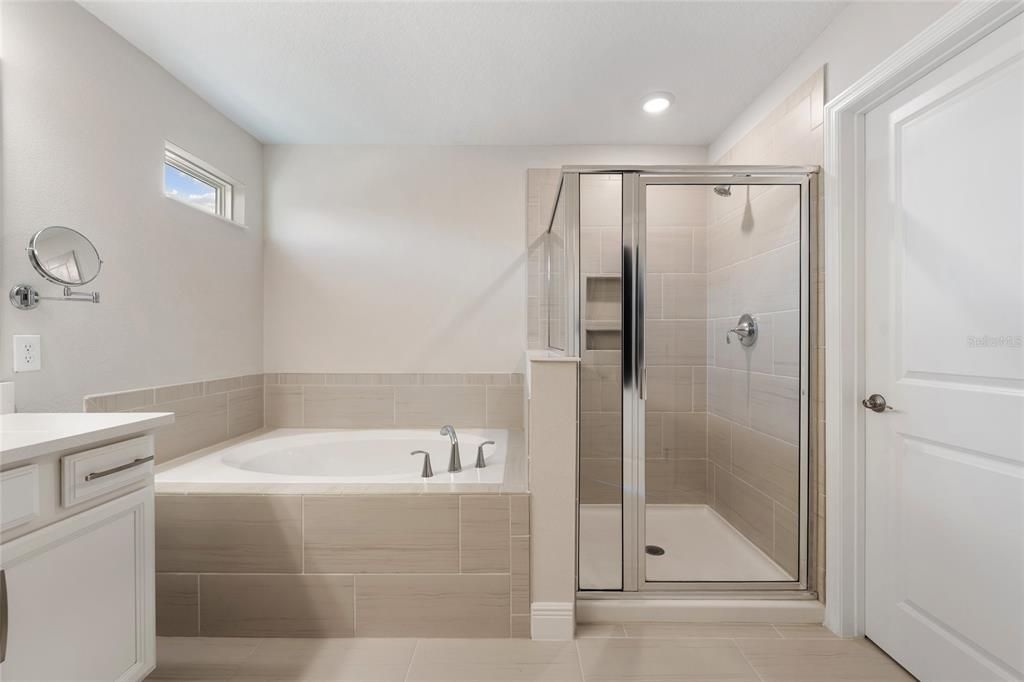 待售: $714,500 (5 贝兹, 4 浴室, 3163 平方英尺)