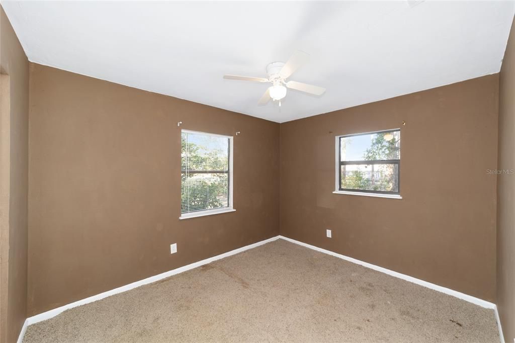 待售: $260,000 (3 贝兹, 2 浴室, 1056 平方英尺)