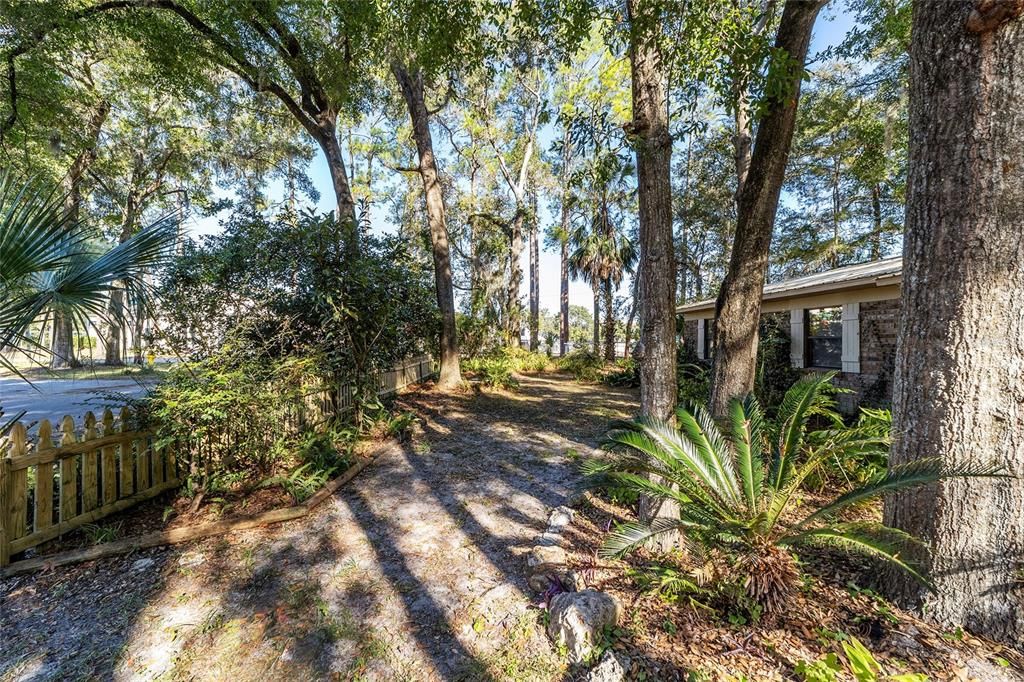 待售: $260,000 (3 贝兹, 2 浴室, 1056 平方英尺)