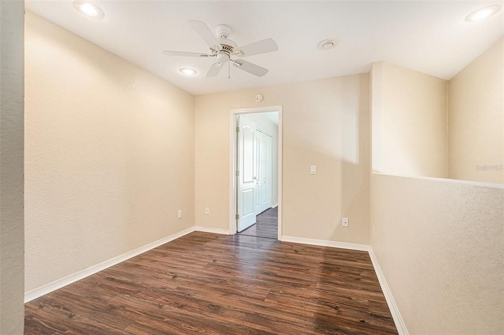 待售: $350,000 (3 贝兹, 2 浴室, 1573 平方英尺)