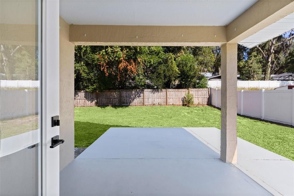 For Sale: $299,500 (3 beds, 2 baths, 1222 Square Feet)