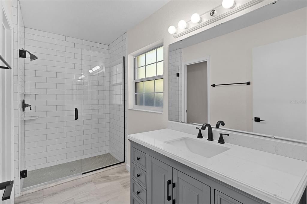 For Sale: $299,500 (3 beds, 2 baths, 1222 Square Feet)