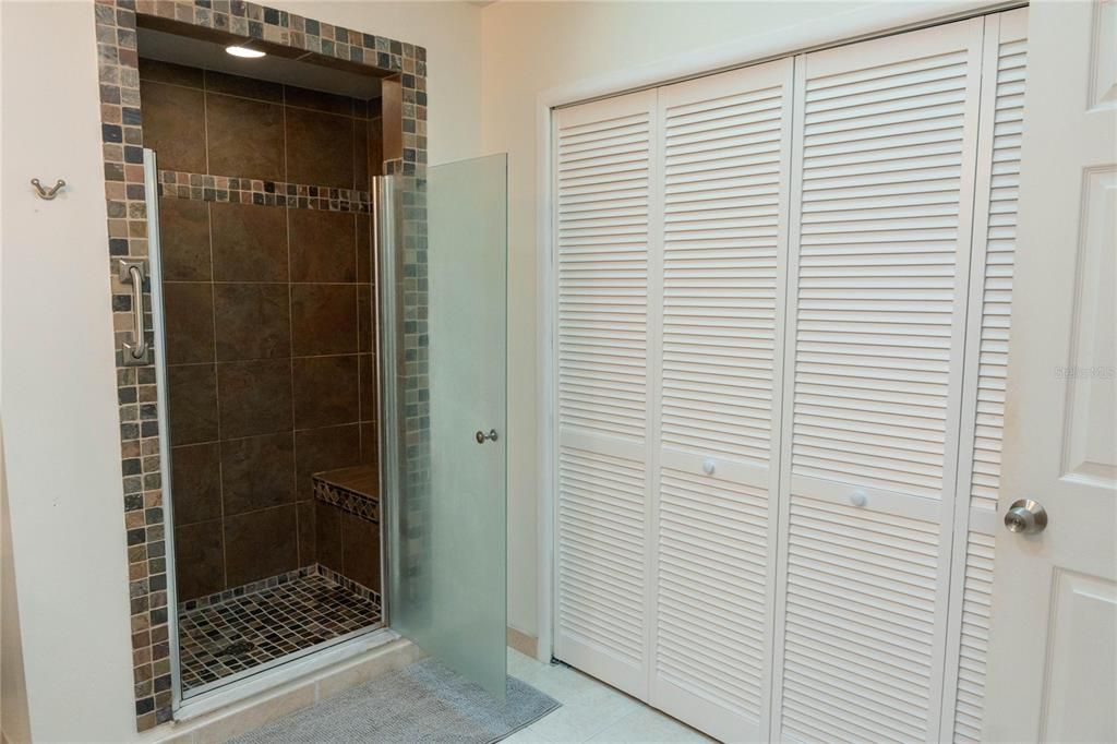 For Sale: $372,500 (2 beds, 2 baths, 1495 Square Feet)