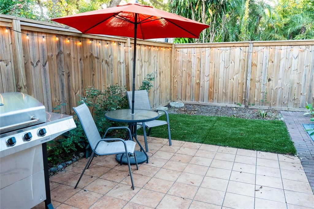 For Sale: $372,500 (2 beds, 2 baths, 1495 Square Feet)