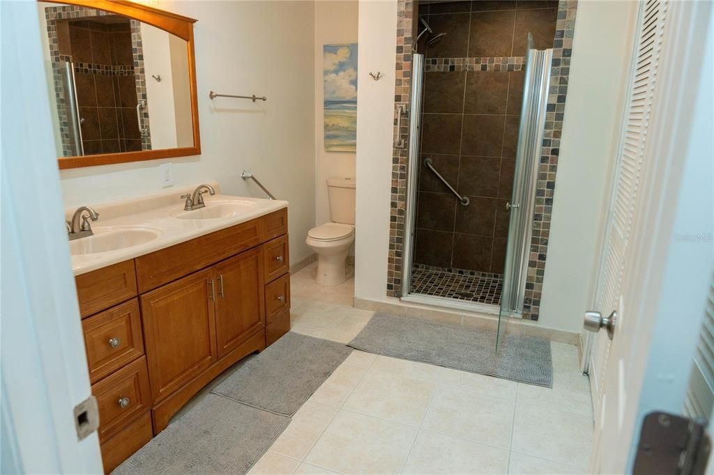 For Sale: $372,500 (2 beds, 2 baths, 1495 Square Feet)