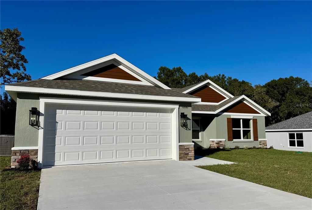 En Venta: $273,000 (3 camas, 2 baños, 1377 Pies cuadrados)