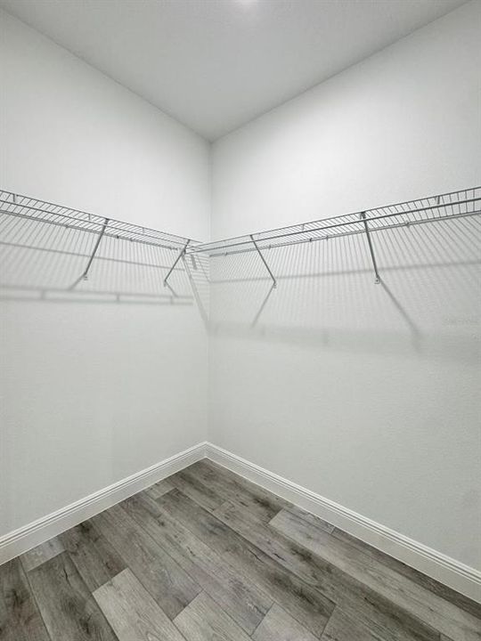 В аренду: $1,950 (4 спален, 2 ванн, 1792 Квадратных фут)