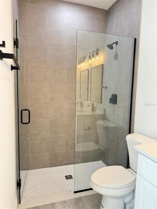 В аренду: $1,950 (4 спален, 2 ванн, 1792 Квадратных фут)