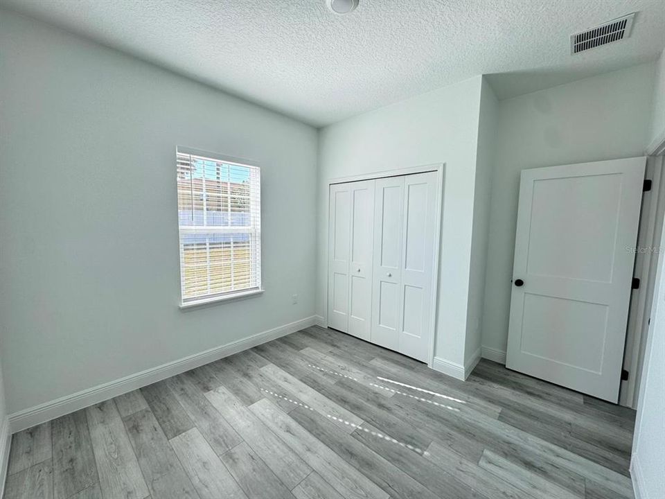 В аренду: $1,950 (4 спален, 2 ванн, 1792 Квадратных фут)