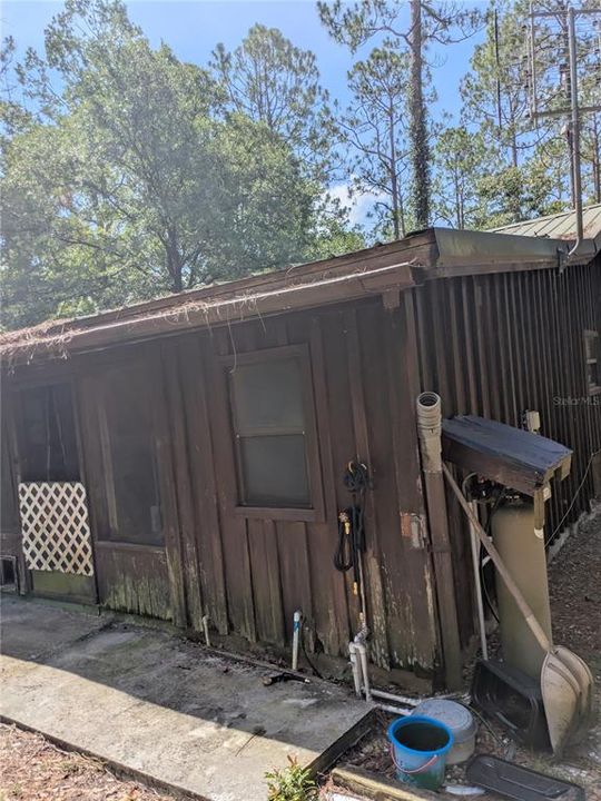 На продажу: $164,995 (2 спален, 1 ванн, 1200 Квадратных фут)