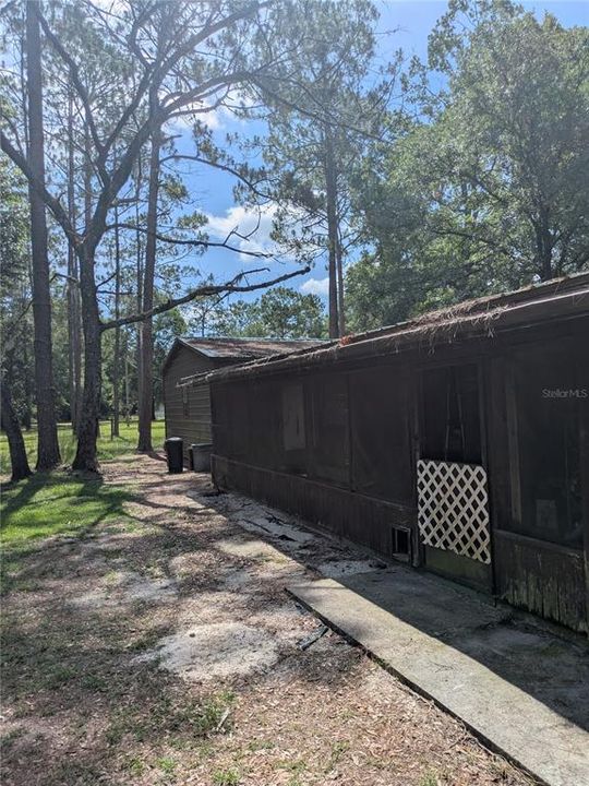 На продажу: $164,995 (2 спален, 1 ванн, 1200 Квадратных фут)