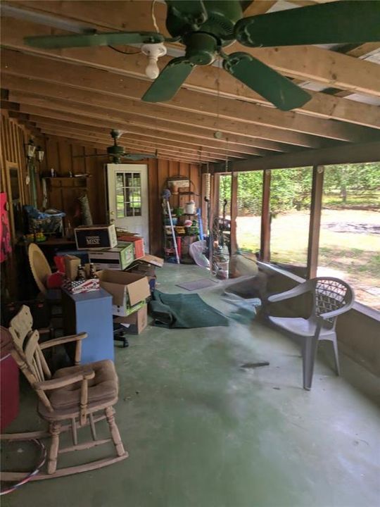 На продажу: $164,995 (2 спален, 1 ванн, 1200 Квадратных фут)