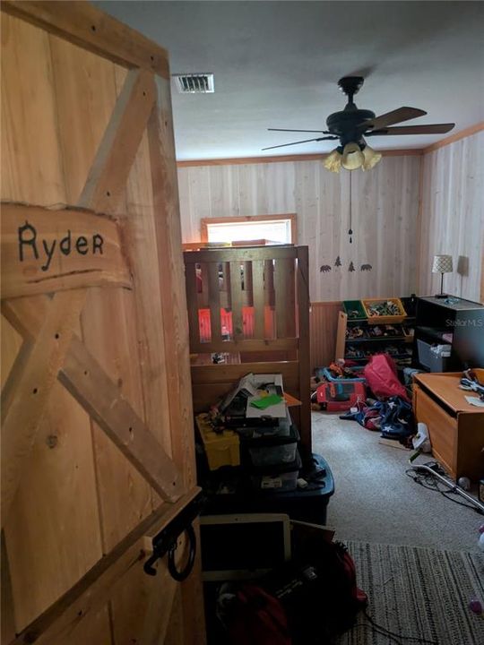 На продажу: $164,995 (2 спален, 1 ванн, 1200 Квадратных фут)