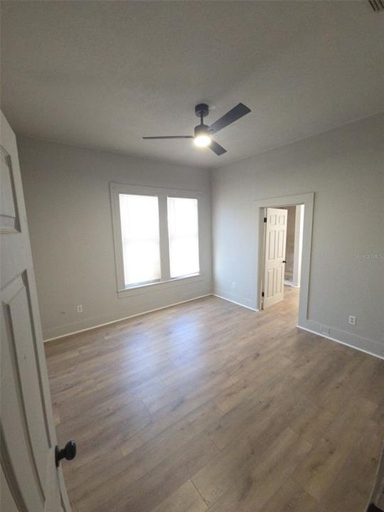 Active With Contract: $2,500 (4 beds, 3 baths, 1611 Square Feet)