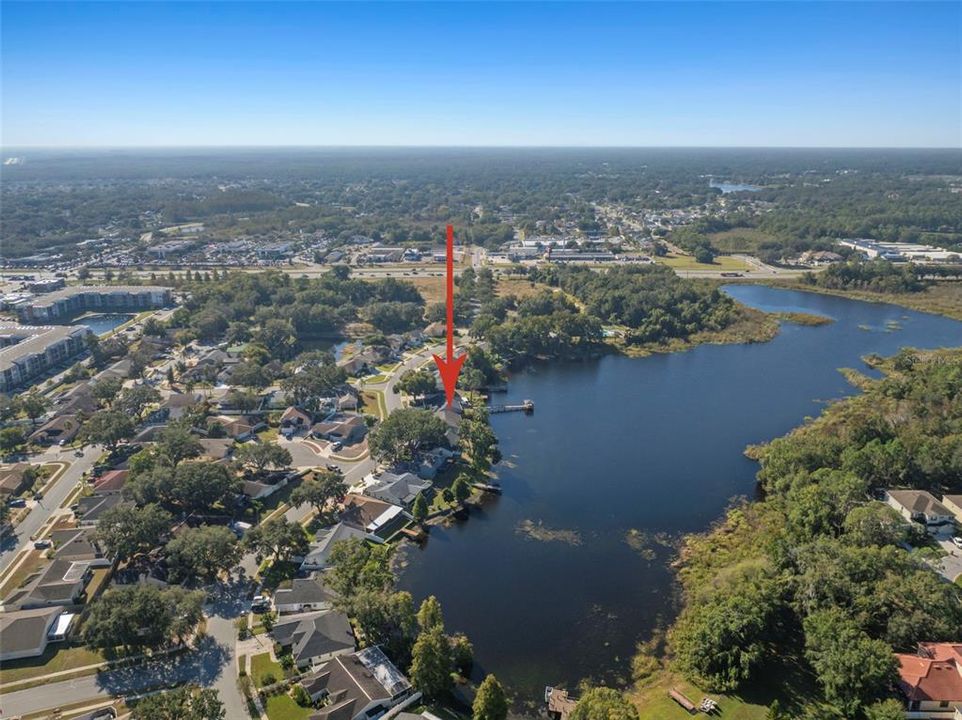 合同活跃: $345,000 (4 贝兹, 2 浴室, 2000 平方英尺)