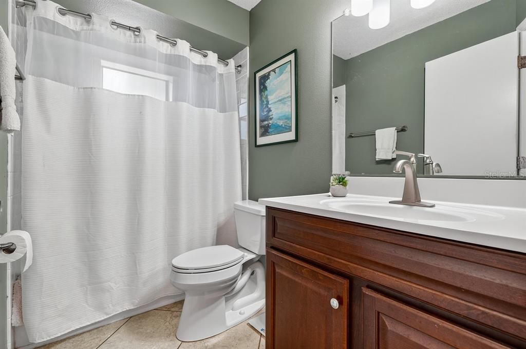 For Sale: $295,000 (3 beds, 2 baths, 1262 Square Feet)