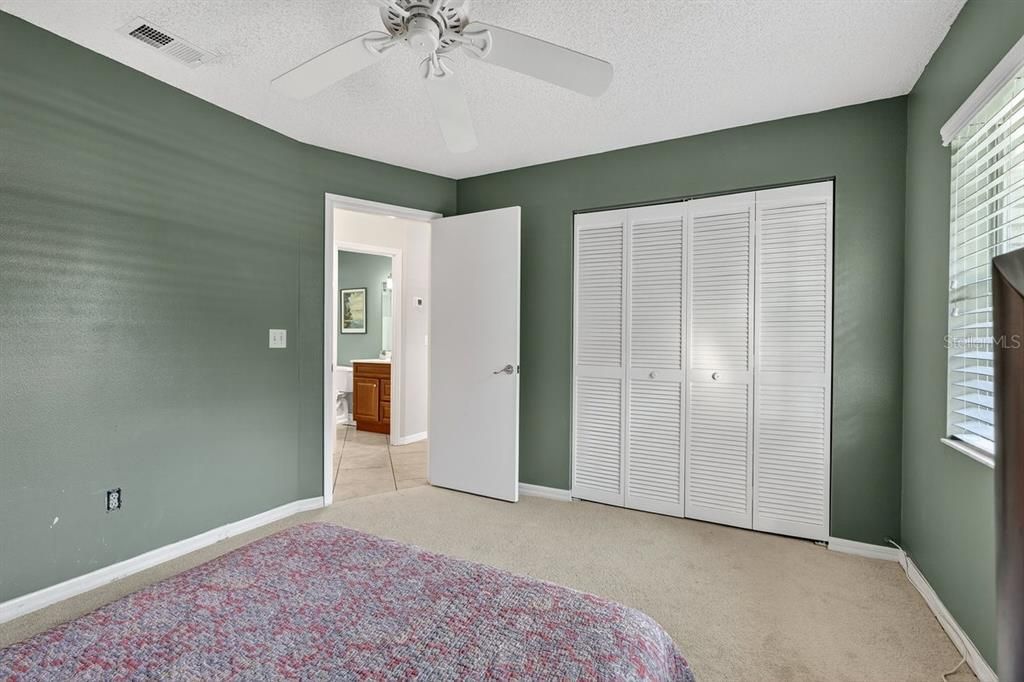 For Sale: $295,000 (3 beds, 2 baths, 1262 Square Feet)