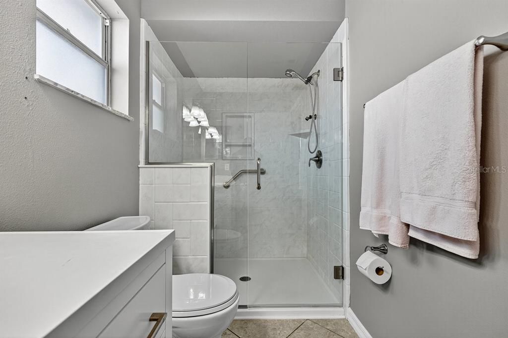 For Sale: $295,000 (3 beds, 2 baths, 1262 Square Feet)