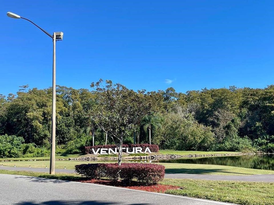 For Sale: $79,400 (2 beds, 2 baths, 930 Square Feet)