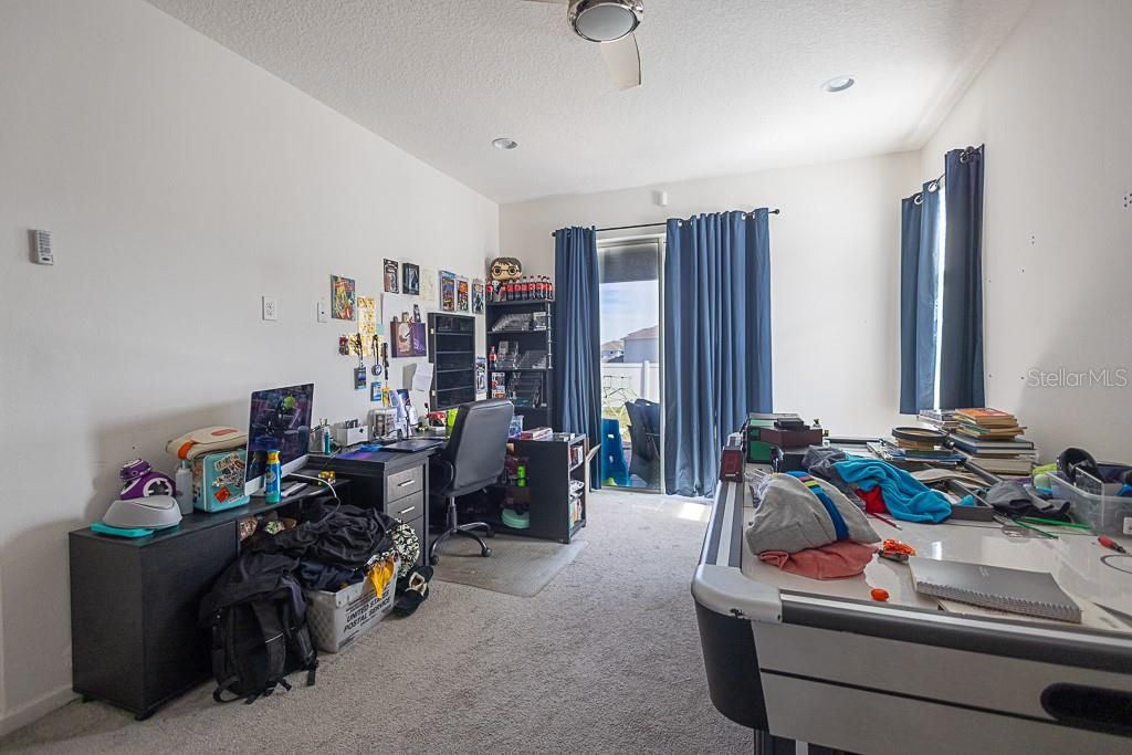 Active With Contract: $355,000 (4 beds, 3 baths, 2476 Square Feet)