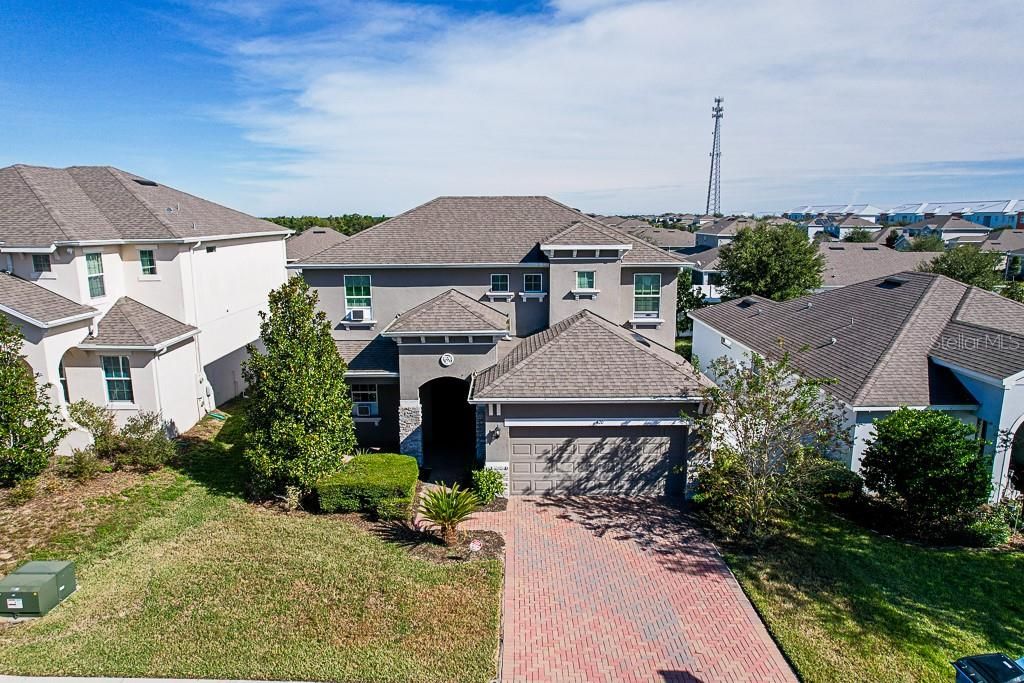 Active With Contract: $355,000 (4 beds, 3 baths, 2476 Square Feet)