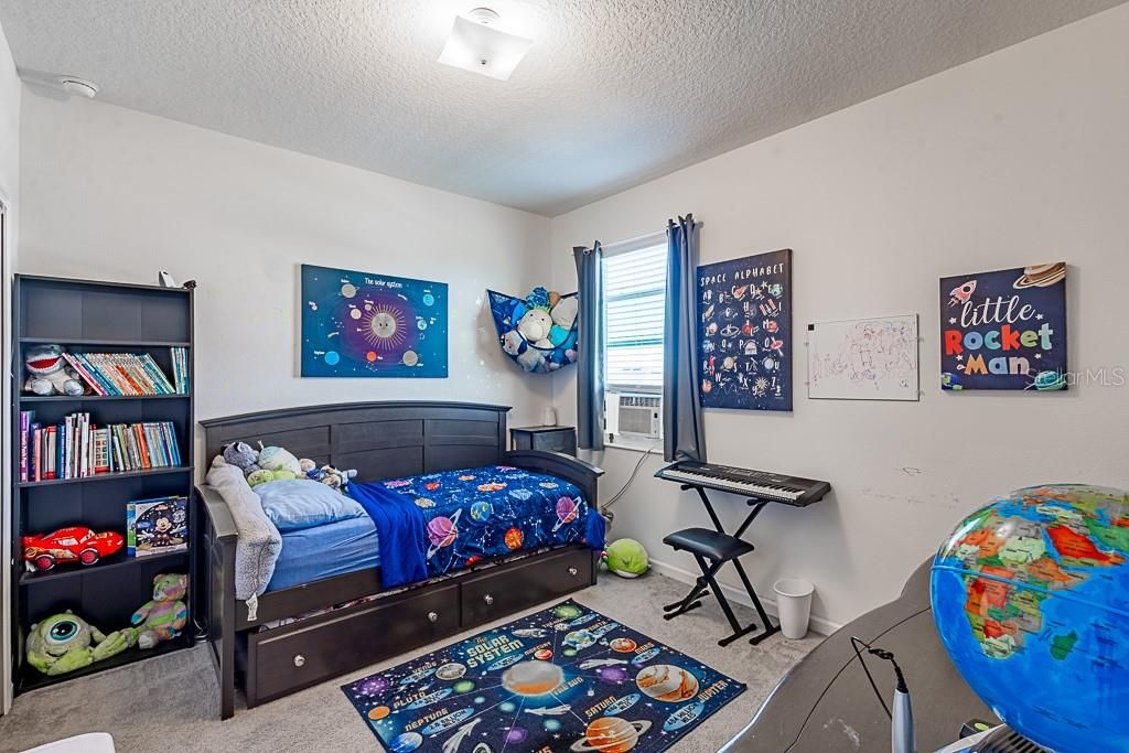 Active With Contract: $355,000 (4 beds, 3 baths, 2476 Square Feet)