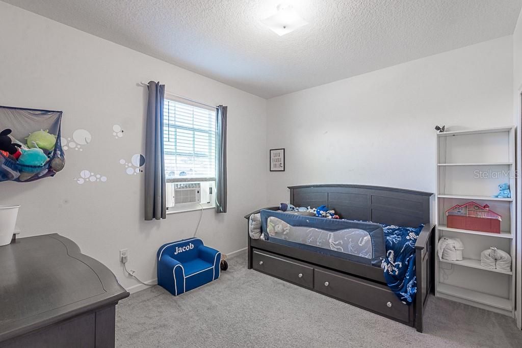 Active With Contract: $355,000 (4 beds, 3 baths, 2476 Square Feet)