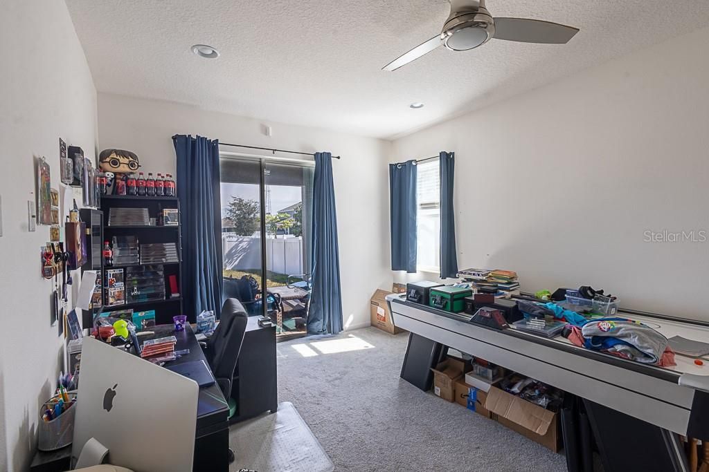 Active With Contract: $355,000 (4 beds, 3 baths, 2476 Square Feet)