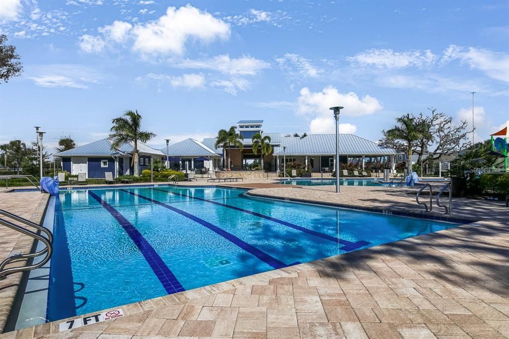 For Sale: $774,500 (5 beds, 4 baths, 3601 Square Feet)