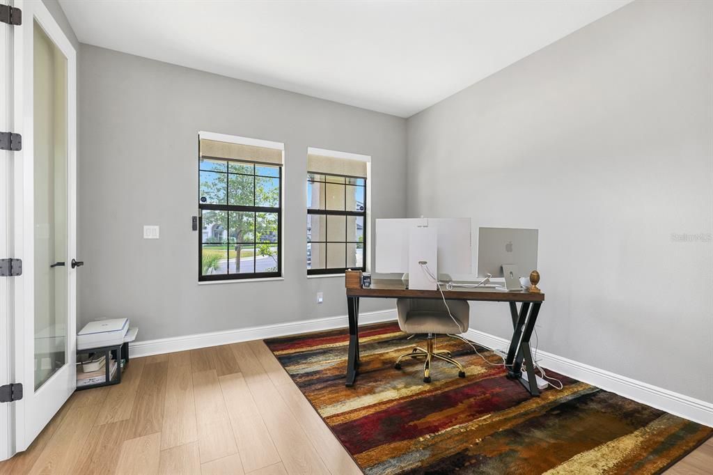 For Sale: $774,500 (5 beds, 4 baths, 3601 Square Feet)