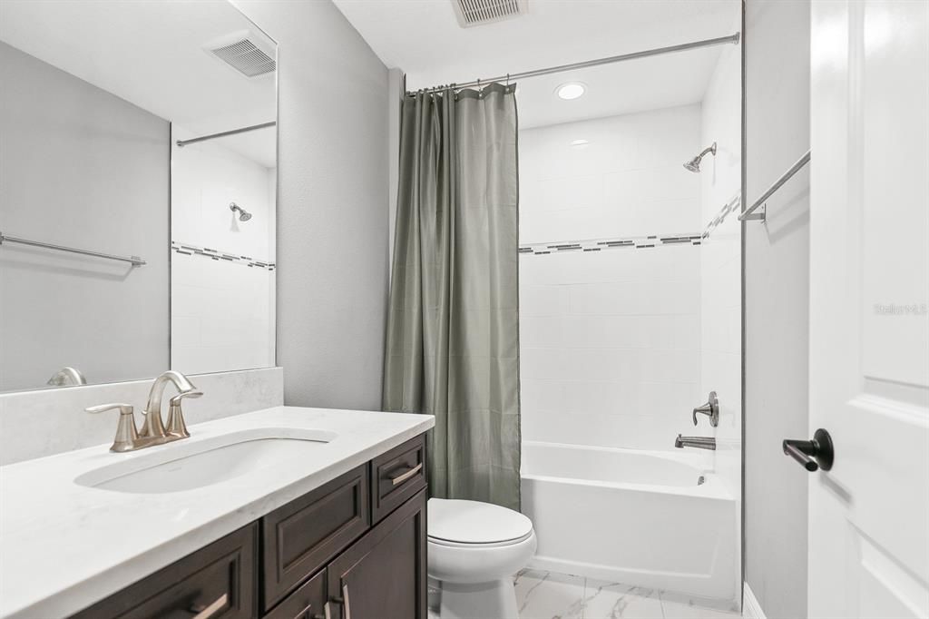 For Sale: $774,500 (5 beds, 4 baths, 3601 Square Feet)