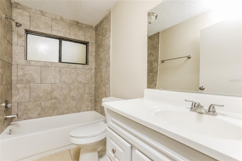 В аренду: $2,325 (3 спален, 2 ванн, 1634 Квадратных фут)