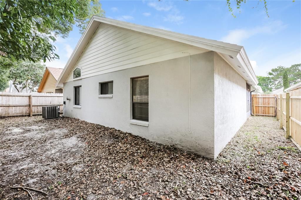 В аренду: $2,325 (3 спален, 2 ванн, 1634 Квадратных фут)