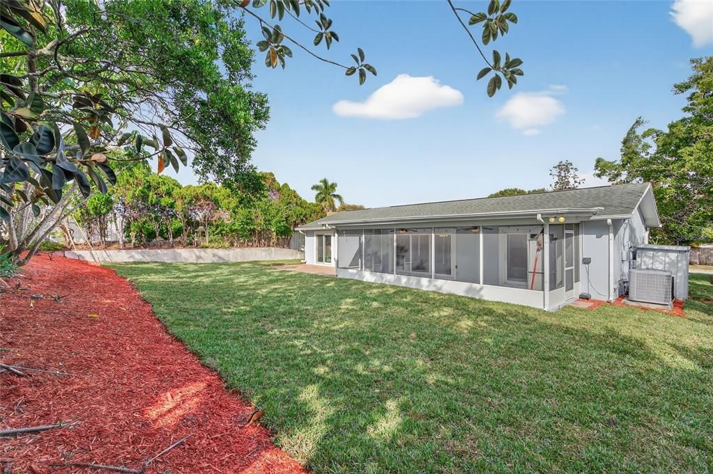 На продажу: $424,900 (4 спален, 2 ванн, 1679 Квадратных фут)