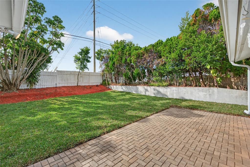 На продажу: $424,900 (4 спален, 2 ванн, 1679 Квадратных фут)