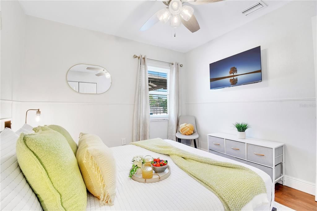 For Sale: $899,000 (5 beds, 3 baths, 2071 Square Feet)