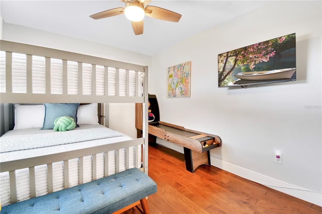 For Sale: $899,000 (5 beds, 3 baths, 2071 Square Feet)