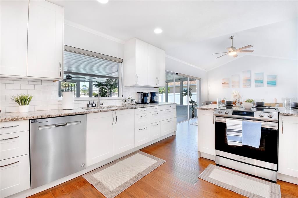 For Sale: $899,000 (5 beds, 3 baths, 2071 Square Feet)