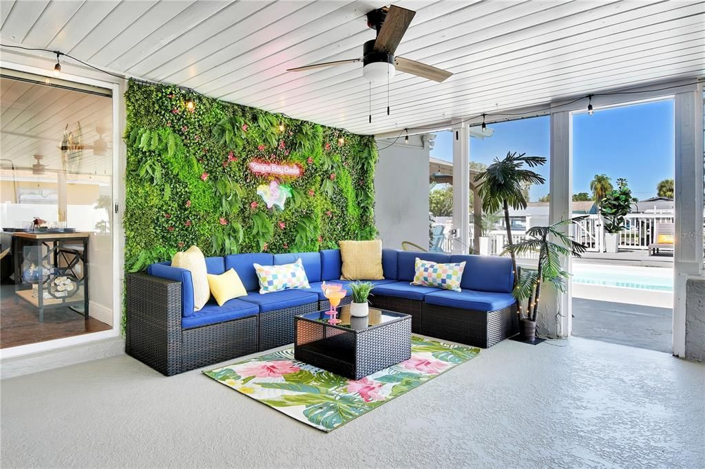 For Sale: $899,000 (5 beds, 3 baths, 2071 Square Feet)