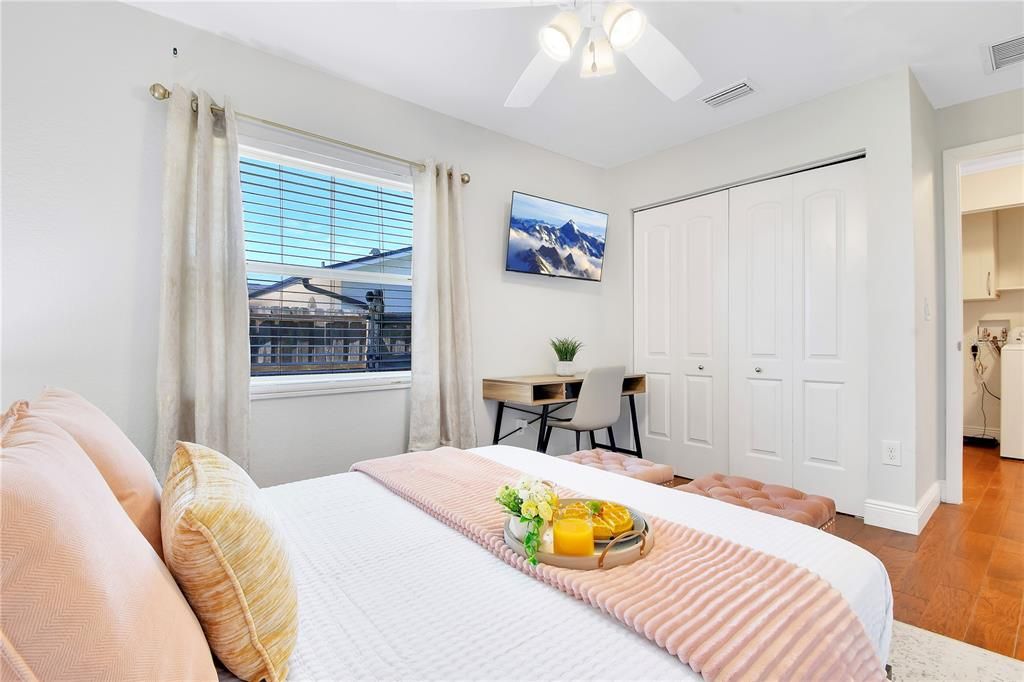 For Sale: $899,000 (5 beds, 3 baths, 2071 Square Feet)