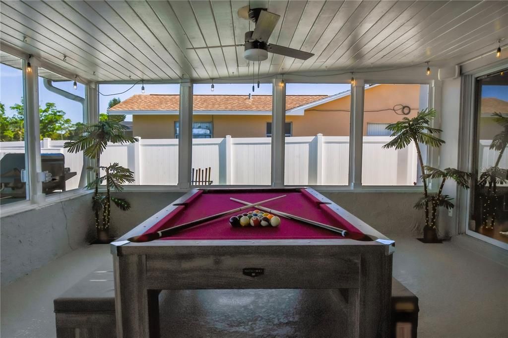 For Sale: $899,000 (5 beds, 3 baths, 2071 Square Feet)