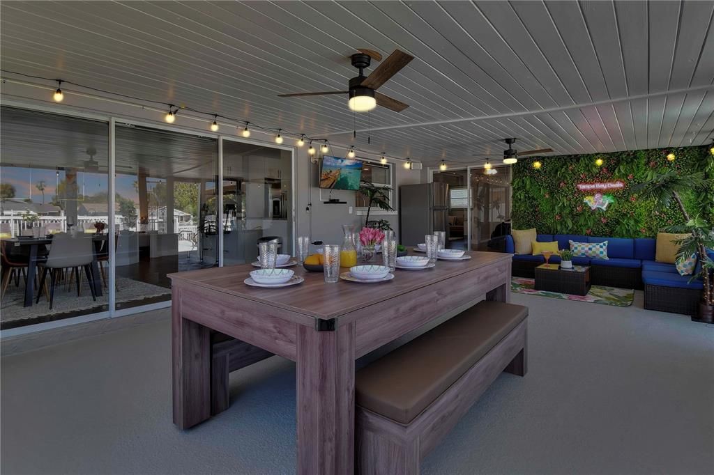 For Sale: $899,000 (5 beds, 3 baths, 2071 Square Feet)