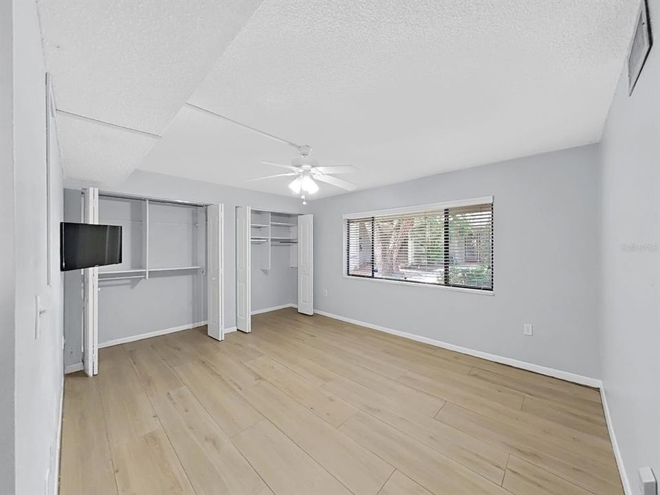 На продажу: $275,000 (2 спален, 2 ванн, 1460 Квадратных фут)