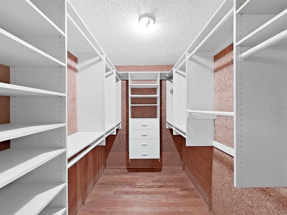 На продажу: $275,000 (2 спален, 2 ванн, 1460 Квадратных фут)