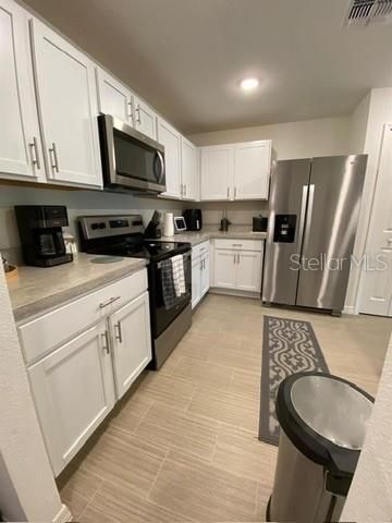 For Sale: $290,000 (3 beds, 2 baths, 1282 Square Feet)