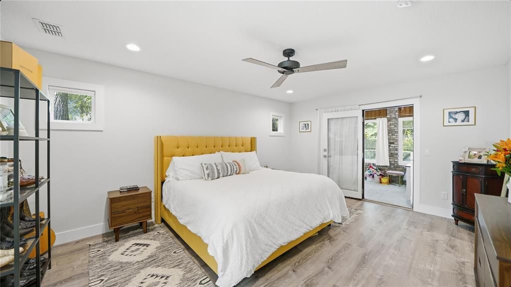 Active With Contract: $924,990 (3 beds, 2 baths, 2309 Square Feet)