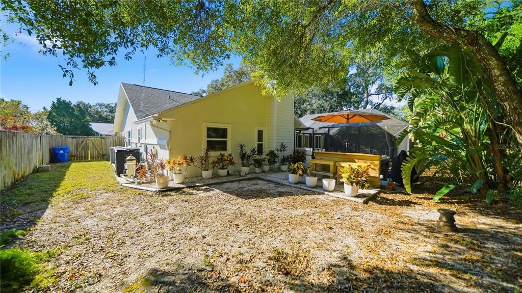 Active With Contract: $924,990 (3 beds, 2 baths, 2309 Square Feet)